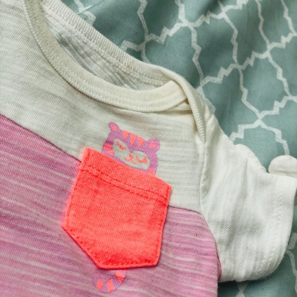 Onsie - Picture 4 of 8